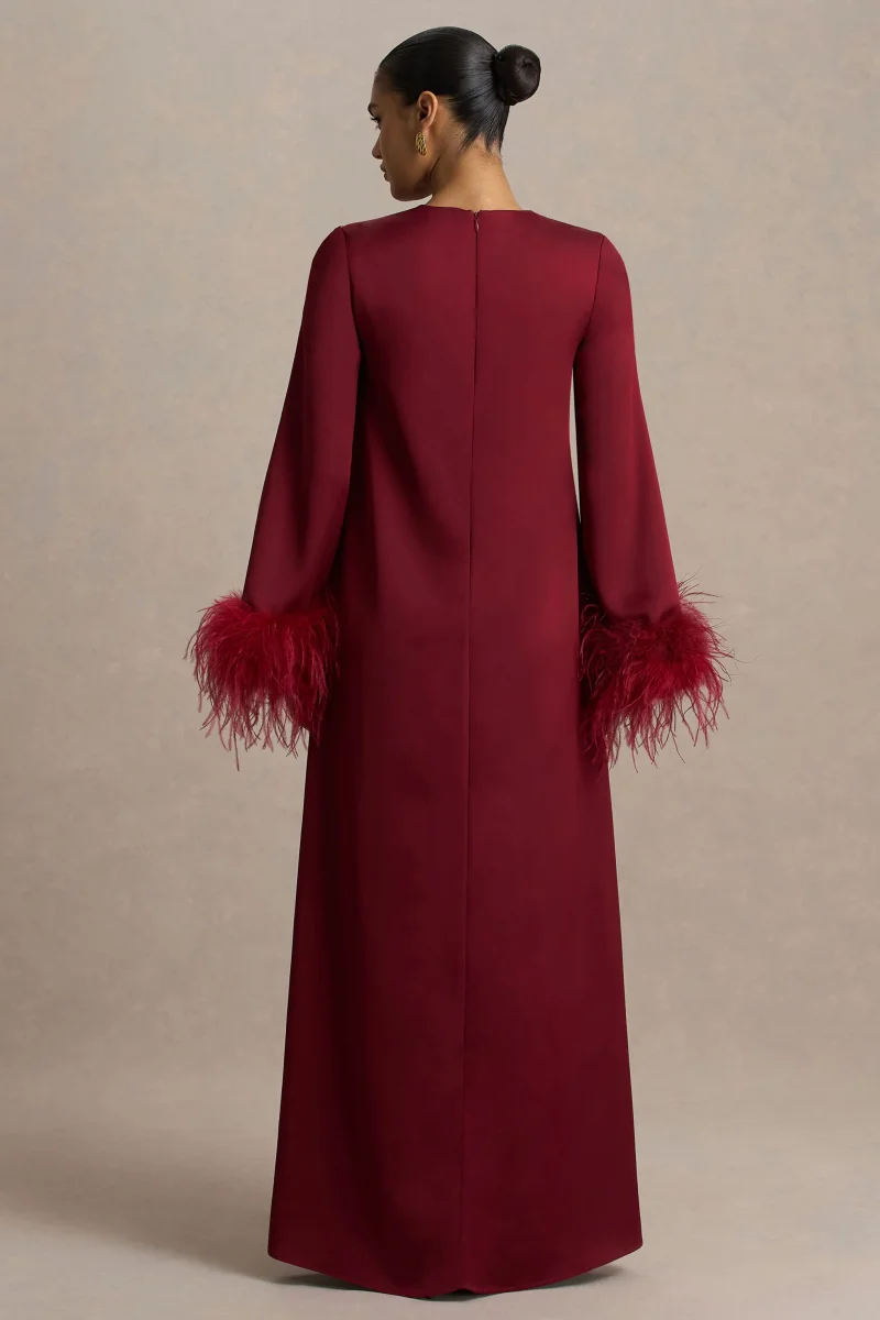 Adella | Vestido Largo de Satén Burdeos con Detalle de Plumas - Imagen 3