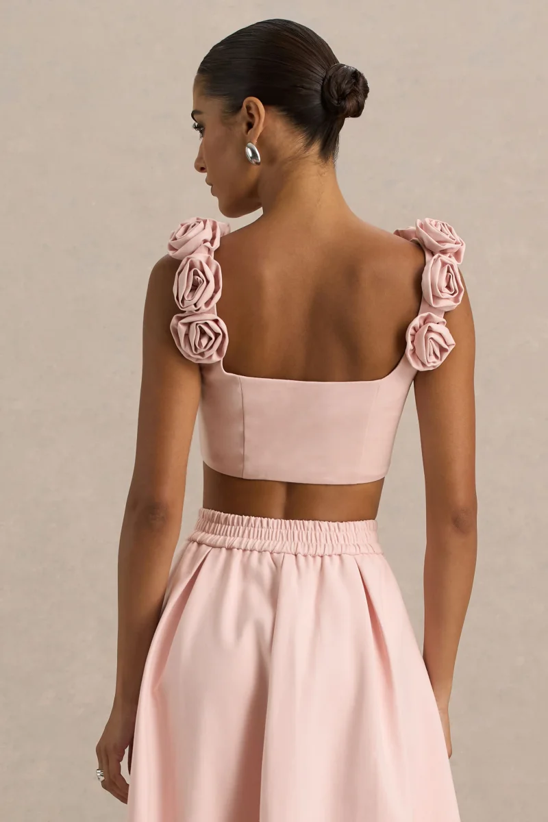 Blade | Top corto de tirantes rosa bebé con escote redondeado con detalles florales - Imagen 4