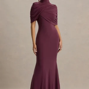 Cleora | Vestido largo burdeos con detalle de capa retorcida