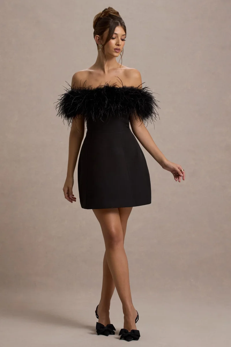 Palace | Vestido negro corto con escote bardot y ribete de plumas - Imagen 2