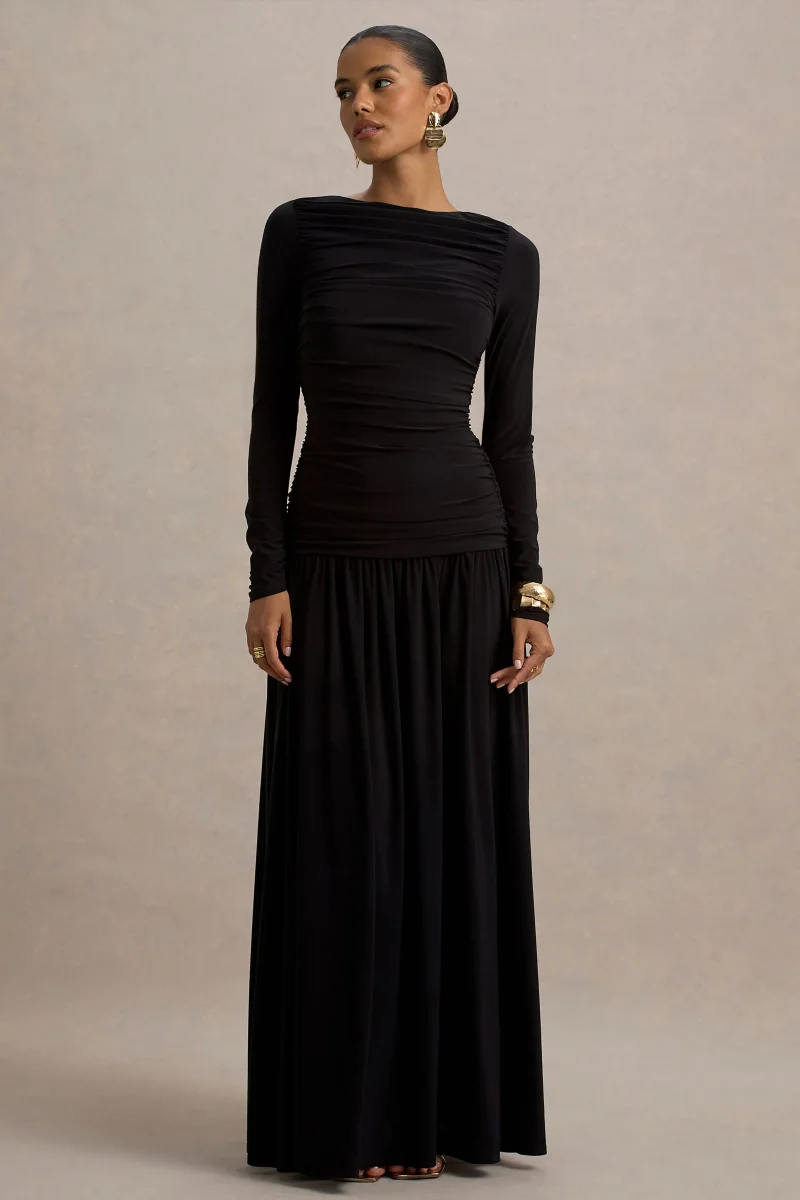 Aniyah | Vestido Negro Largo con Cuello Alto y Detalles Fruncidos